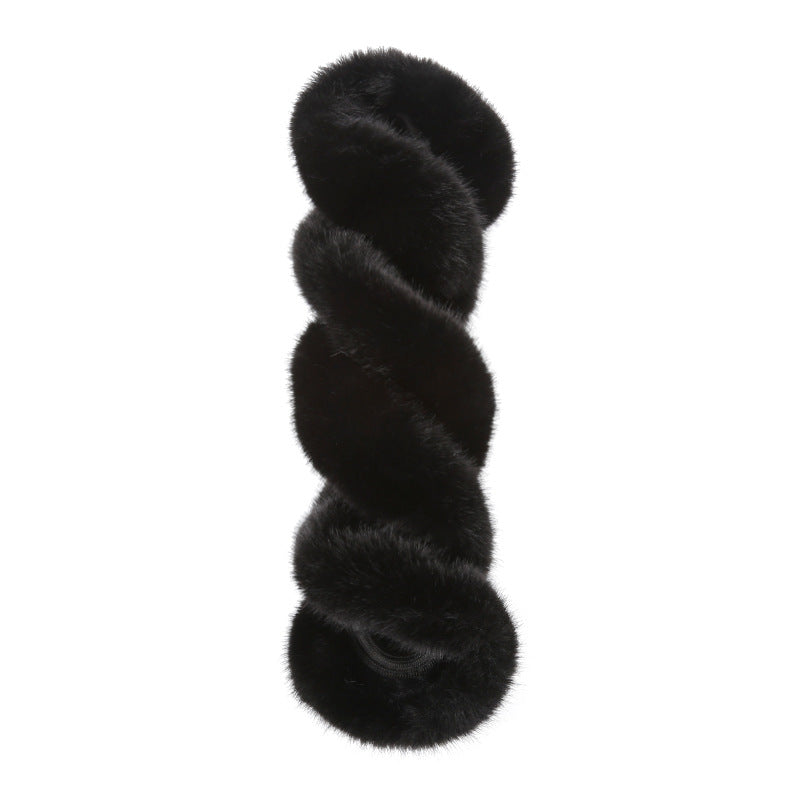 Warm Plush Car Steering Wheel Cover O1CN01xnqa5v2H1H9C26EBR__2215075849090-0-cib
