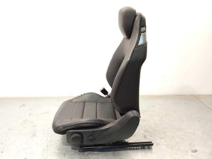 Front left seat - Auto Parts England 𝐂𝐚𝐫𝟒𝐏𝐚𝐫𝐭𝐬 www.cars4part.com United Kingdom Front left seat 480.00