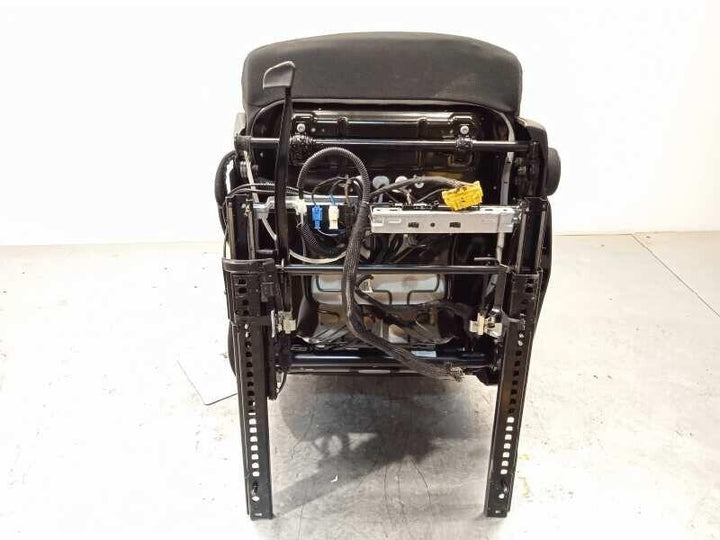 Front left seat - Auto Parts England 𝐂𝐚𝐫𝟒𝐏𝐚𝐫𝐭𝐬 www.cars4part.com United Kingdom Front left seat 480.00