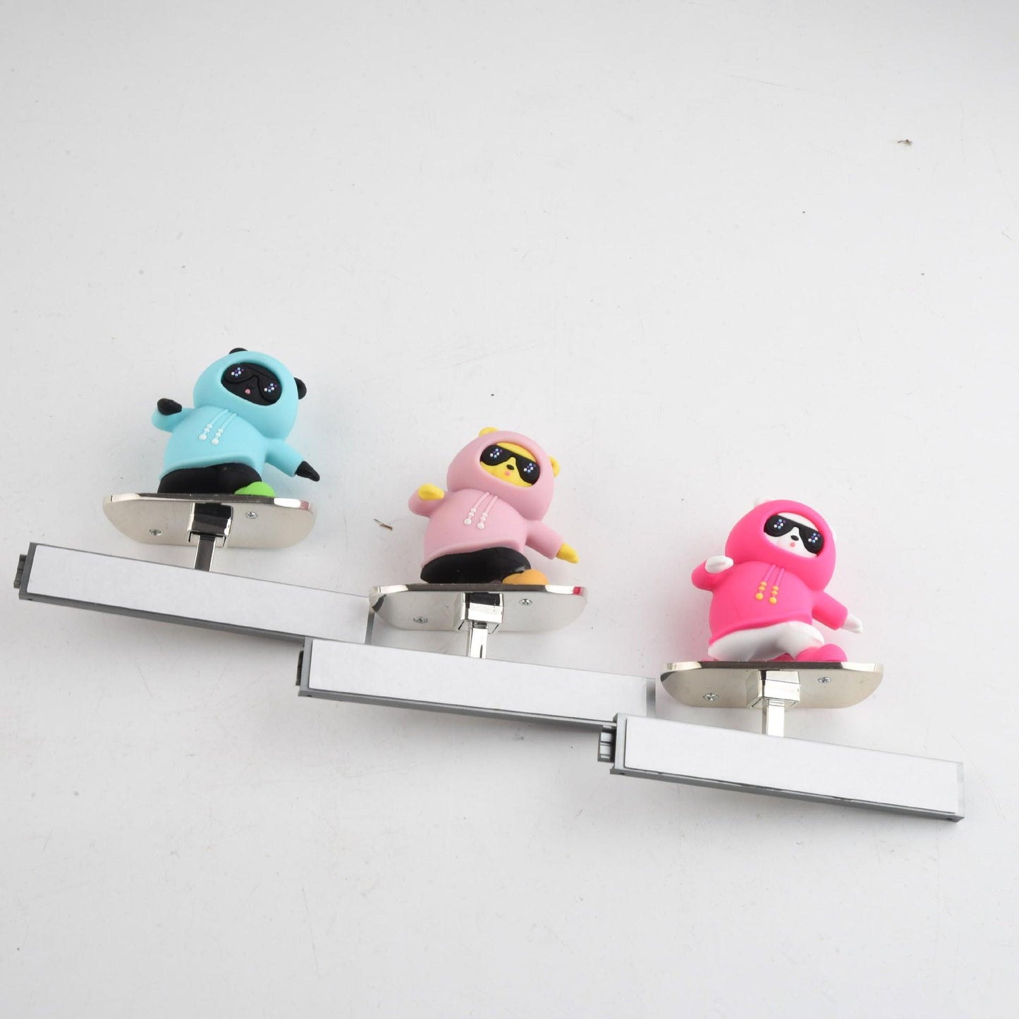 Moving Bear Dashboard Decoration Car Cartoon moving-bear-dashboard-decoration-car-cartoon-auto-parts-10