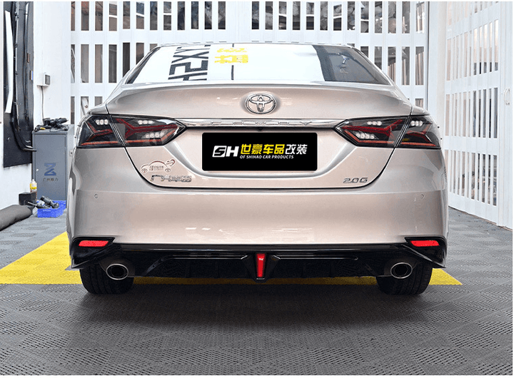 Toyota Camry 18-21 light - Auto Parts England 𝐂𝐚𝐫𝟒𝐏𝐚𝐫𝐭𝐬 www.cars4part.com United Kingdom SD11250702089487-1 560.00